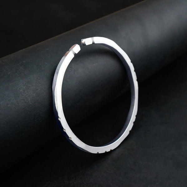 4mm Flex Radiate Bangle