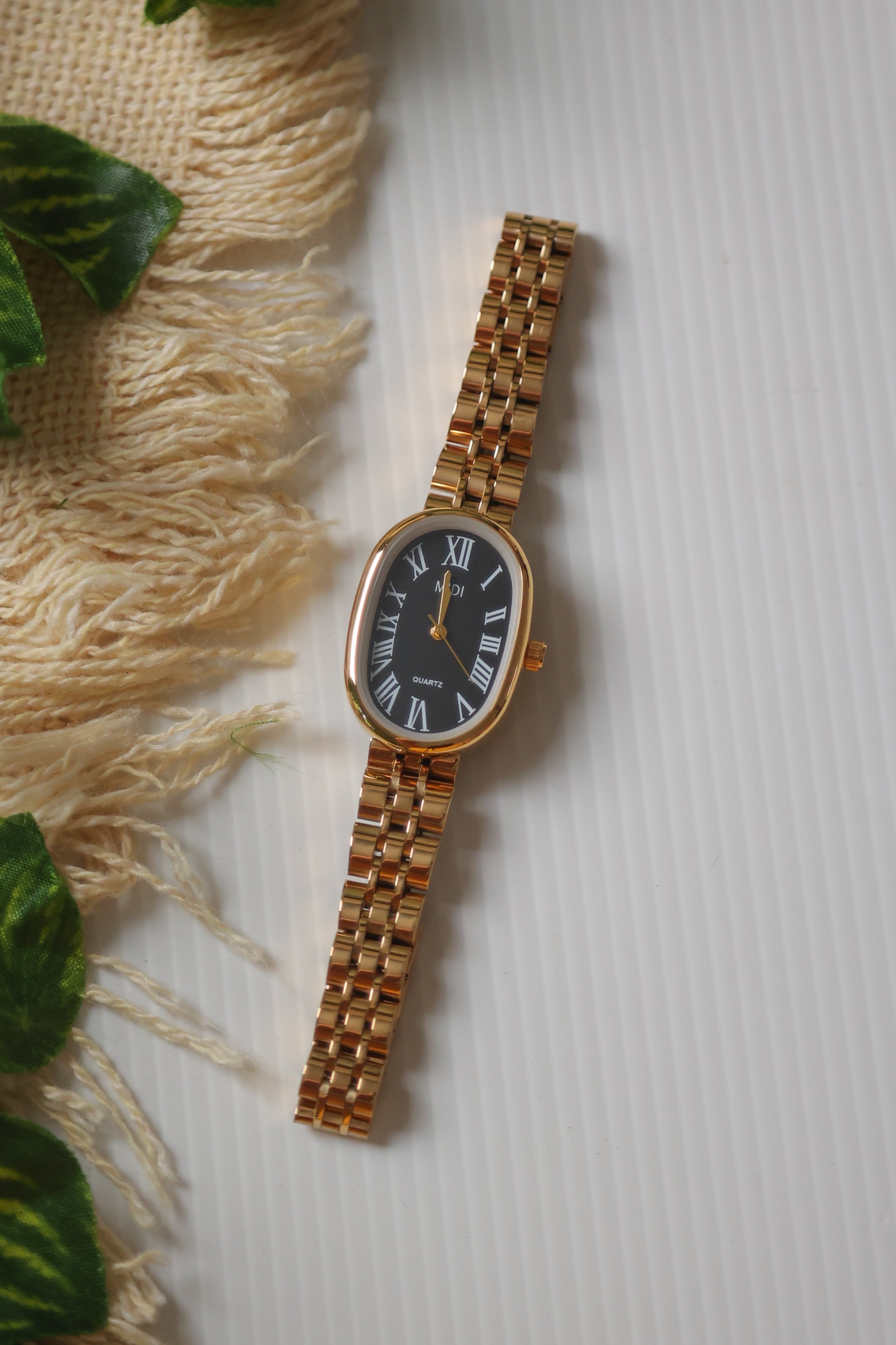 Midi Oval Black
