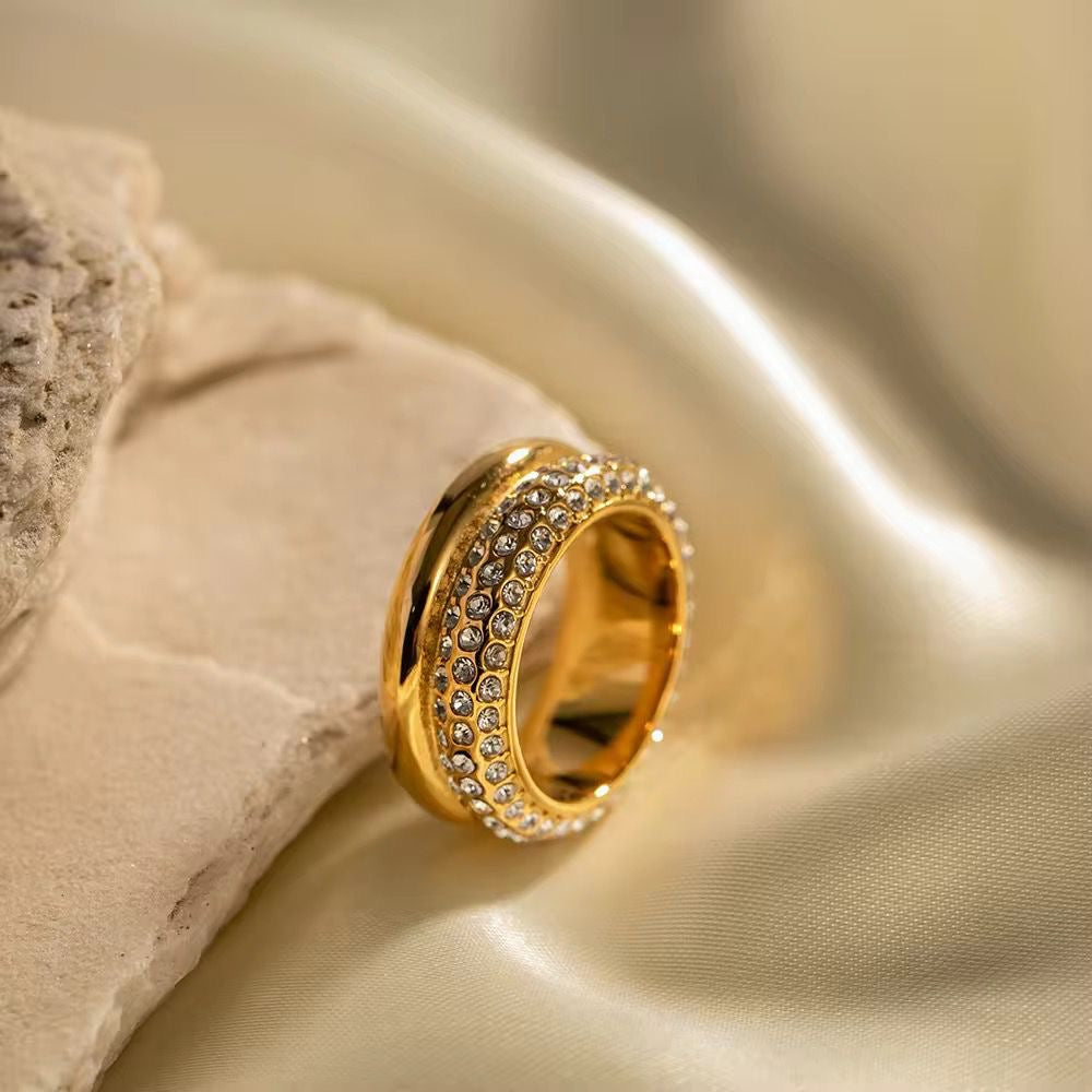 Inaya Ring