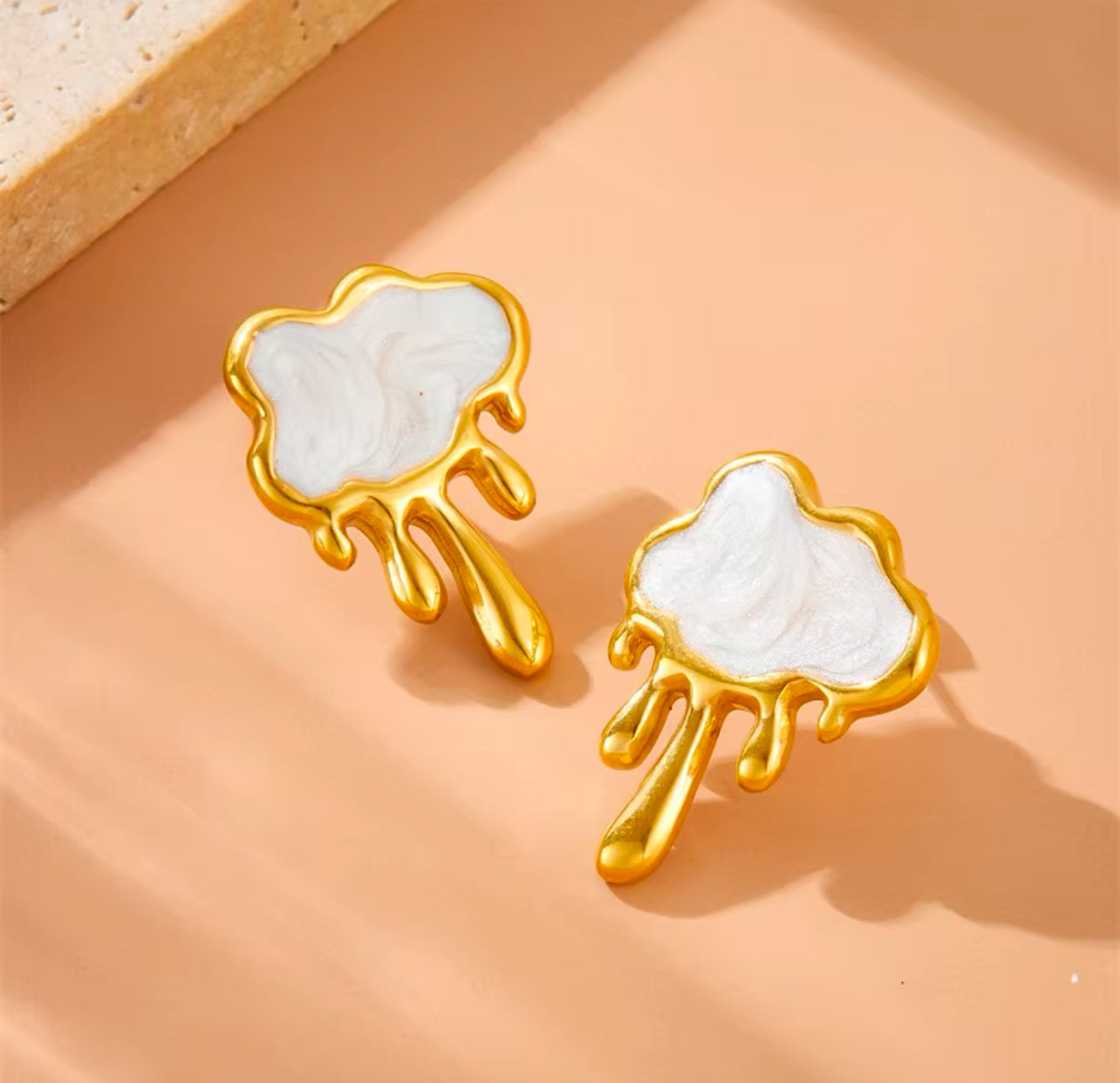 Melt Down Studs - White