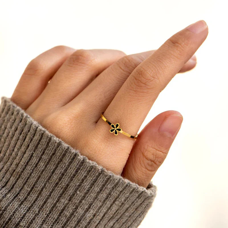 Minimalist Flower Ring (Black & White Duo)